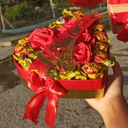 Corazón rosas y bombones 🌹🍫