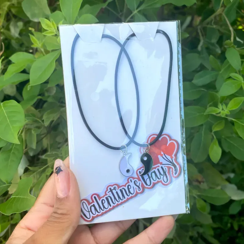 Pareja collares ying yang simple