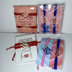 Pareja pulseras de infinito tejidas