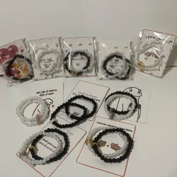 Pareja Pulseras perlas con coronas