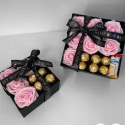 7 rosas + 8 Ferreros 