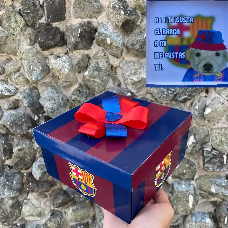 Caja de regalo Cuadrada. (Temática que desees)