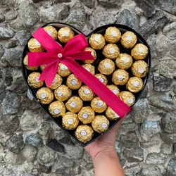 Corazón de 37 Ferreros Rocher