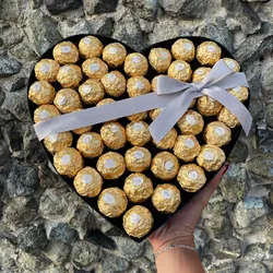 Corazón de 46 bombones Ferrero Rocher 