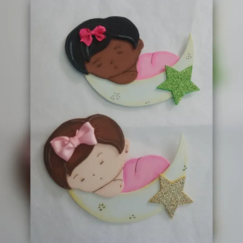 Bebé dormida en la luna 15cm