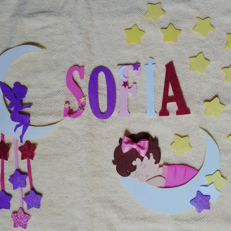 Bebé dormido+ Colgante de Luna (24cm)+ Nombre (12cm)