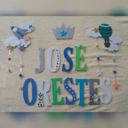 Letra 12 cm+ corona+ cohete+ globo aerostático 