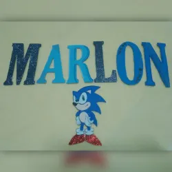 Nombre con letras de 12cm + Sonic 13 cm 
