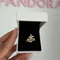 Anillo de flor