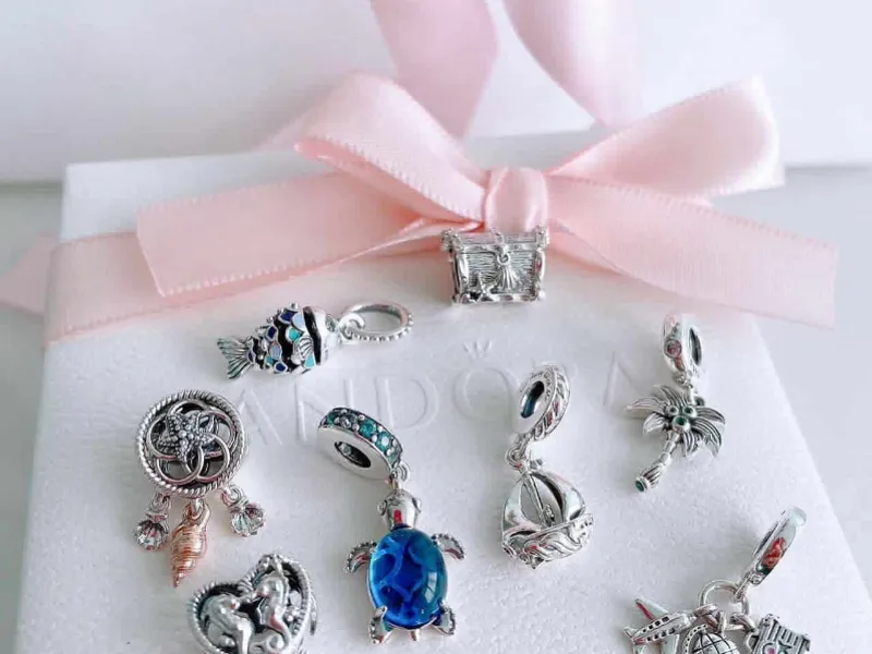 CHARMS 😍