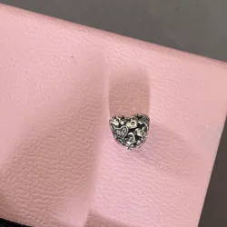 Corazón de corazones y circonias 