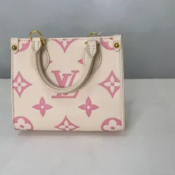 Luis Vuitton Mini Beige