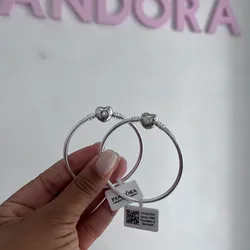 Rígida de cierre de corazón clásico