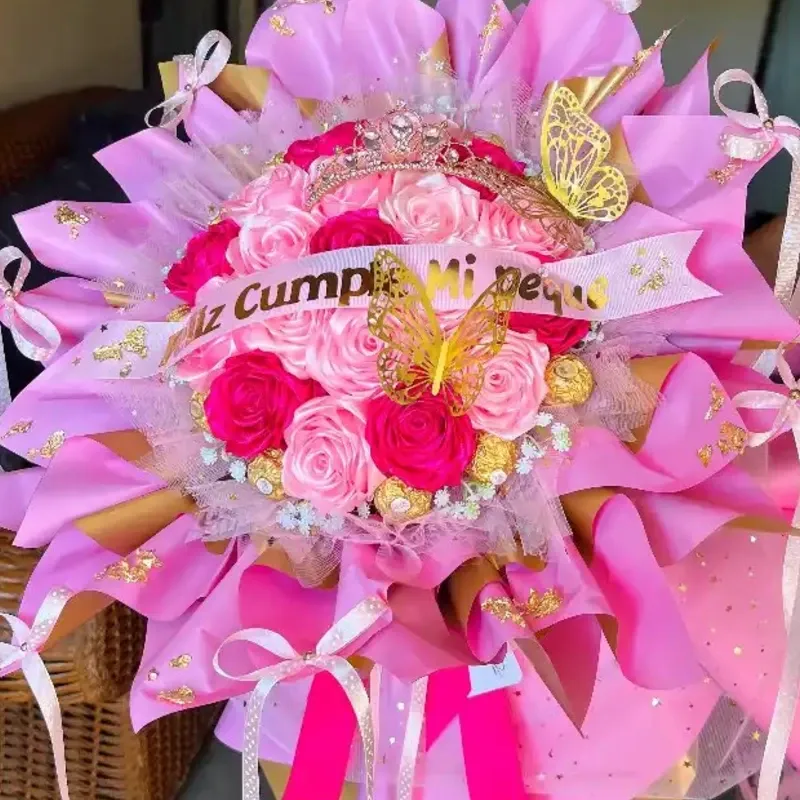 Ramo Bloom Bouquet 🌹🦋 20 rosas 