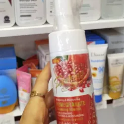 Espuma limpiadora de granada