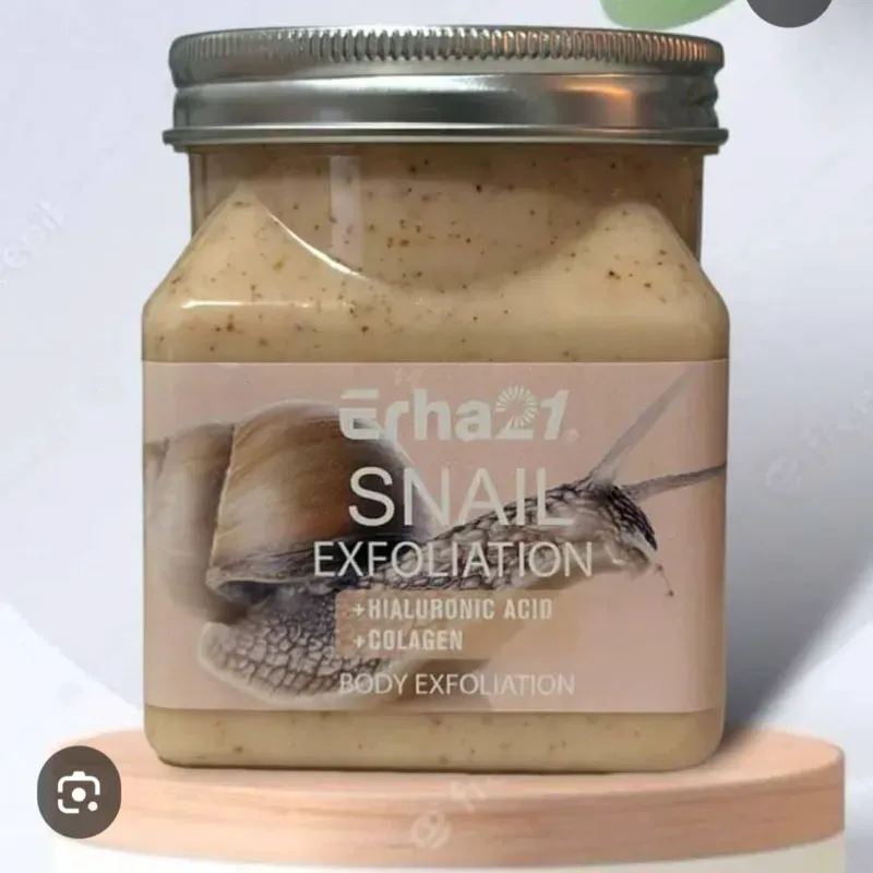 Exfoliante con Ácido hialurónico y colágeno 