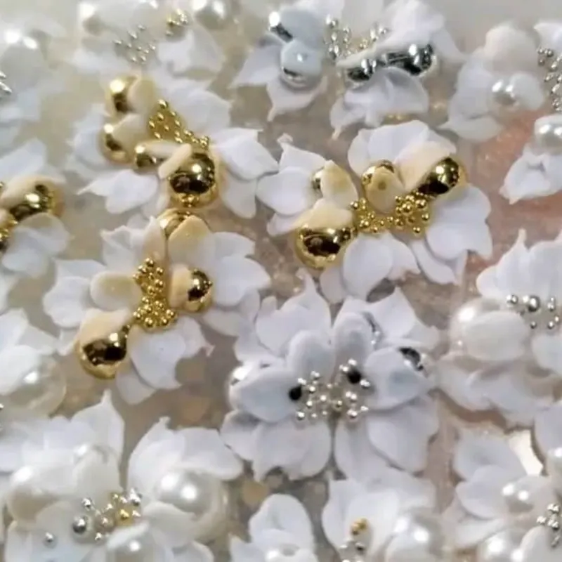 Flores en 5d blancas