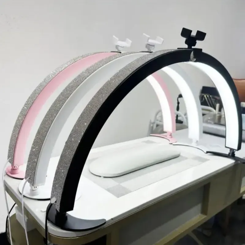 Lámpara de mesa en arco con piedra 