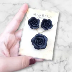 ✨Juego de Rosas Negras✨