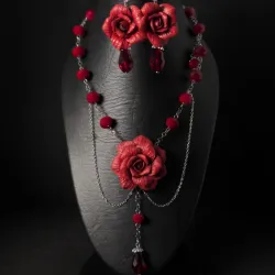 Juego de Rosas Rojas GÓTICO con lágrimas de Murano (PIEZA ÚNICA)