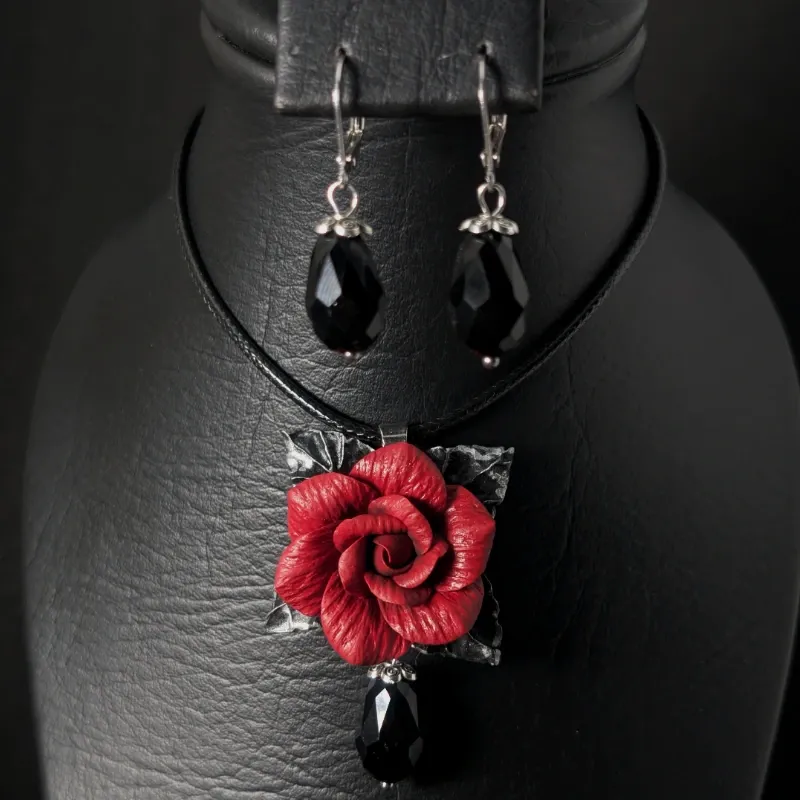 Juego de Rosas y lágrimas negras