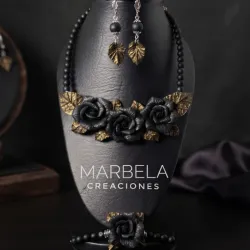 Juego Especial de Rosas Negras GÓTICO con pulsera especial a juego(PIEZA ÚNICA)
