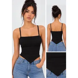 Blusa sencilla de pico color negro