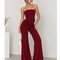 Conjunto de pantaloneta y top con fruncido lateral color rojo vino