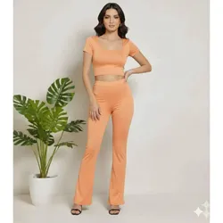 Conjunto de pantaloneta y top de cuello en U Color salmón