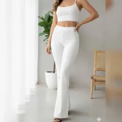Conjunto de pantaloneta y top de tirantes color blanco