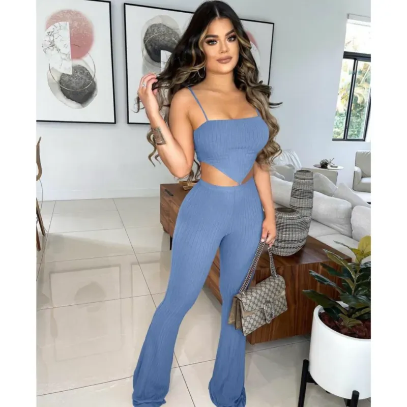 Conjunto de pantaloneta y top de tirantes con pico