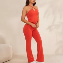 Conjunto de pantaloneta y top de tirantes cruzados color coral