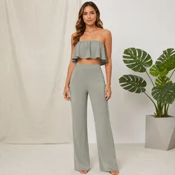 Conjunto de pantaloneta y top de vuelos color verde grisáceo