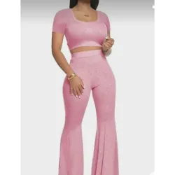 Conjunto de pantaloneta y top estilo pulover