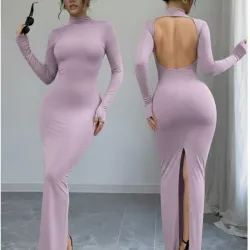 Vestido largo con abertura en la espalda y abertura trasera en las piernas color lila