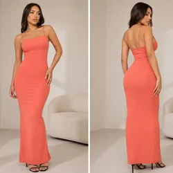 Vestido tubular largo de tirantes color coral