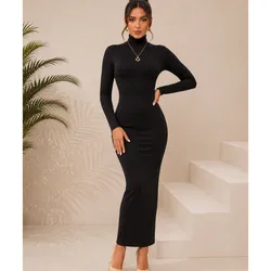 Vestido tubular largo mangas largas color Negro