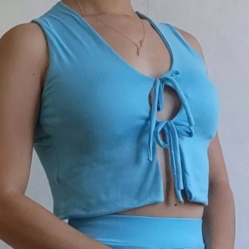 CAMISETA C/ LAZOS AZUL