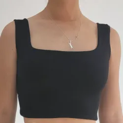 CAMISETA ESCOTE ⬛ NEGRA