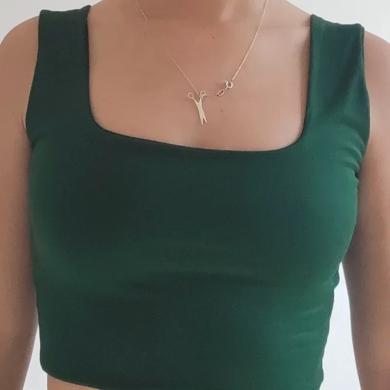 CAMISETA ESCOTE ⬛VERDE