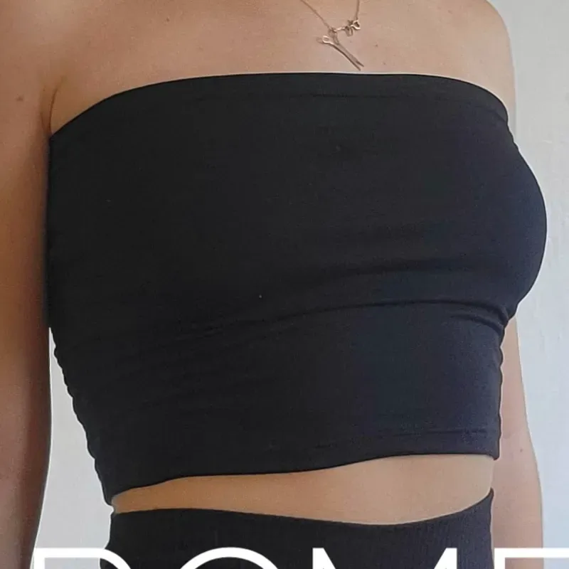 CROP TOP NEGRO +LARGO