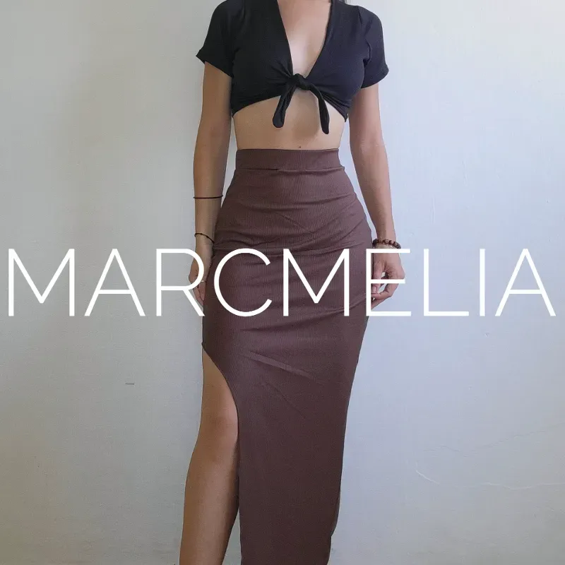 FALDA LARGA C/ABERT/TOP LADY (ENCARGO) 