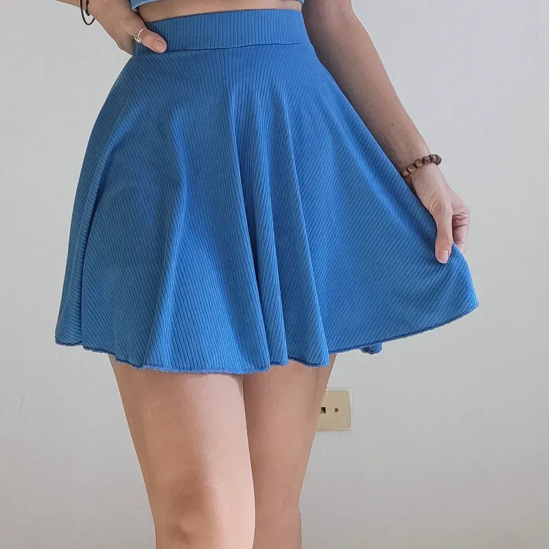 FALDA CIRCULAR AZUL CON LICRA