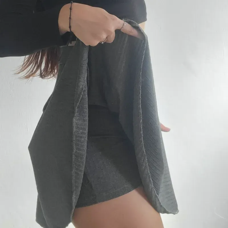 FALDA CIRCULAR C/LICRA GRIS