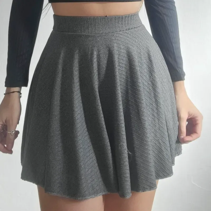 FALDA CIRCULAR C/LICRA GRIS