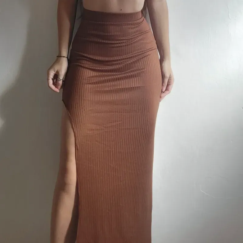 FALDA LARGA C/ABERT CARMELITA