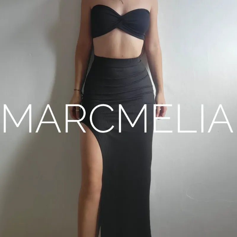 FALDA LARGA C/ABERT/TOP TRENZADO NEGRO