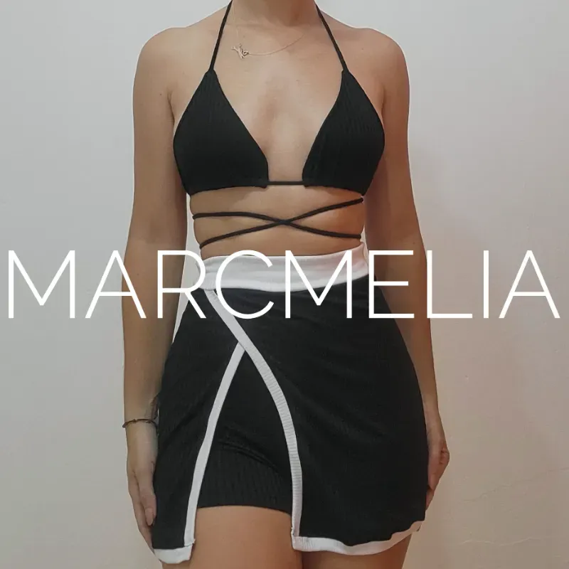 FALDA MINI C/LICRA NEGRA/TOP BIKINI NEGRO