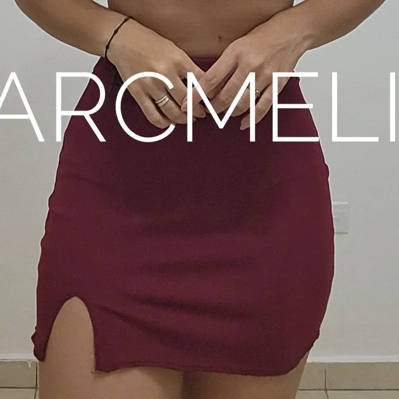 FALDA MINI ROJO VINO