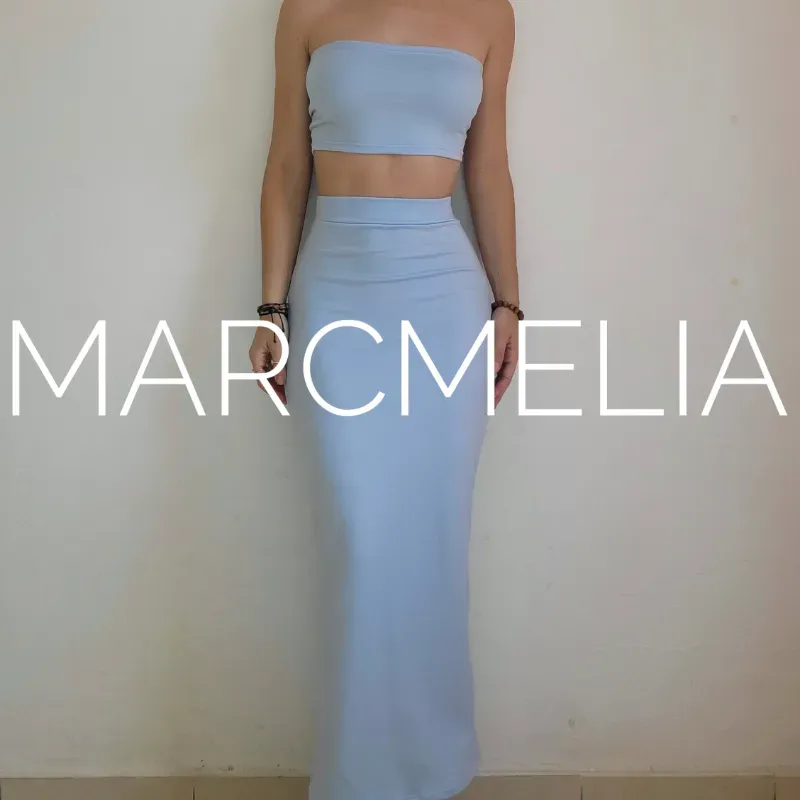 FALDA TUBO AZUL/CROP TOP A JUEGO, MARCMELIA El Yerro Menú